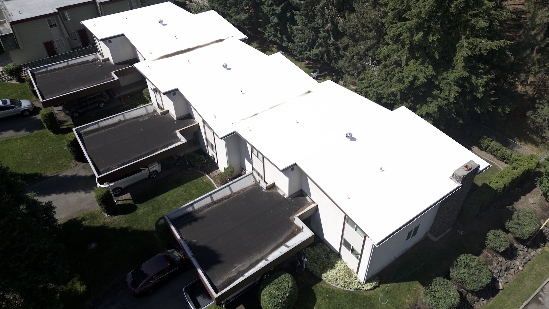 Northridge Court Apartments Commercial Flat Roof - Aerial View